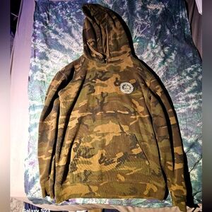 Vans of the wall 1966 camo hoodie
